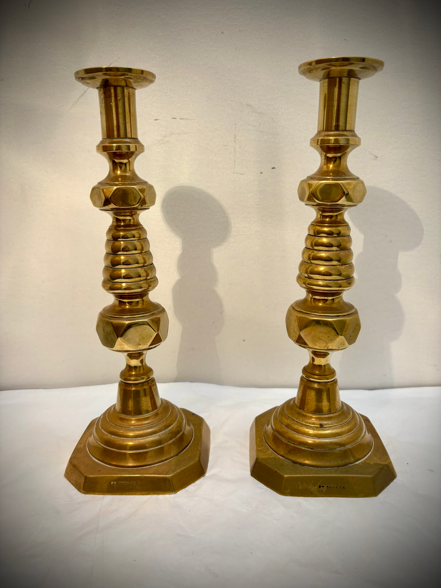 Pair of Large Antique Brass 1911 Coronation Push Up Candlesticks. Lovely Beehive, photo 1 of 8