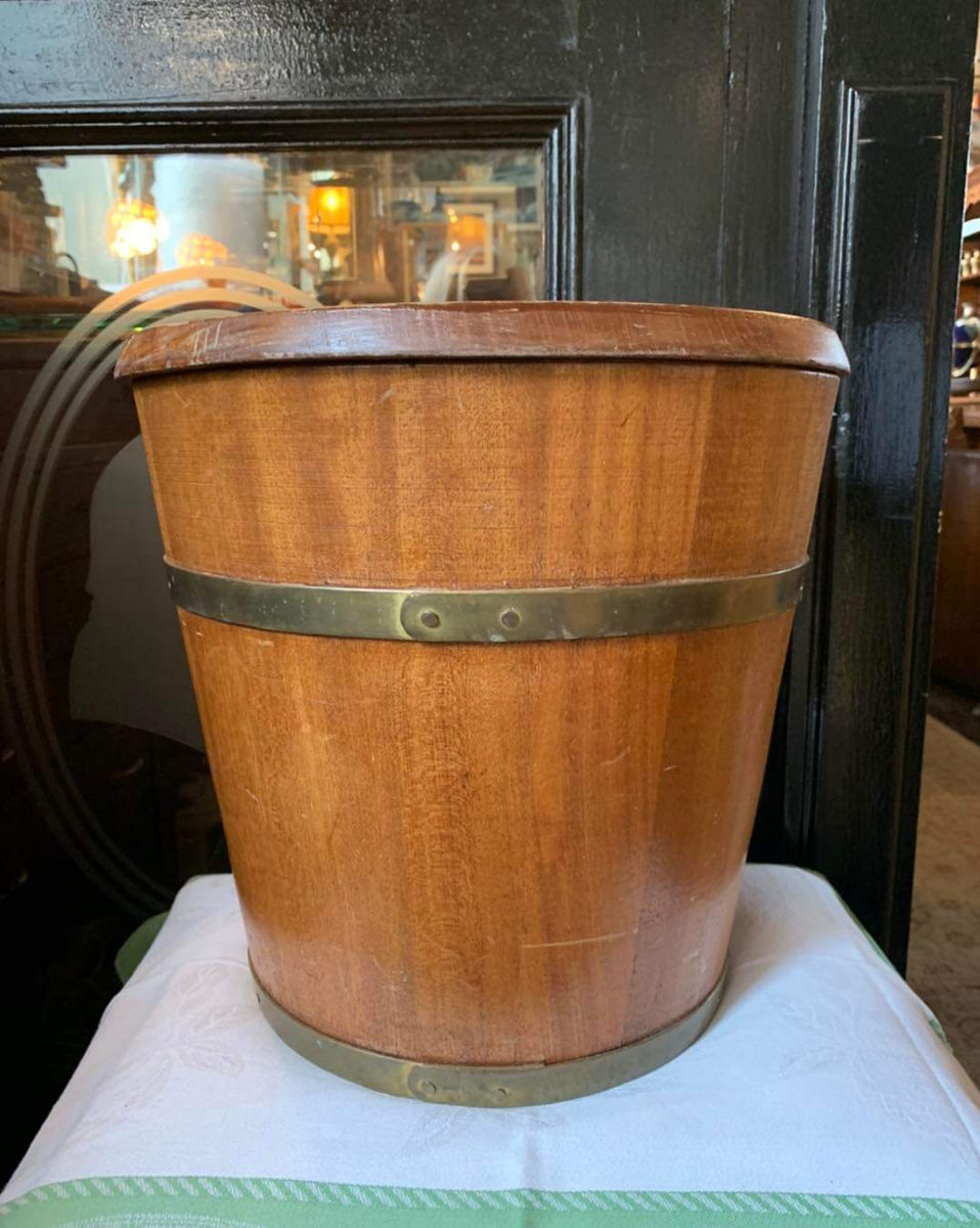 Large mid century lidded teak and brass storage bucket/Stool, photo 1 of 4