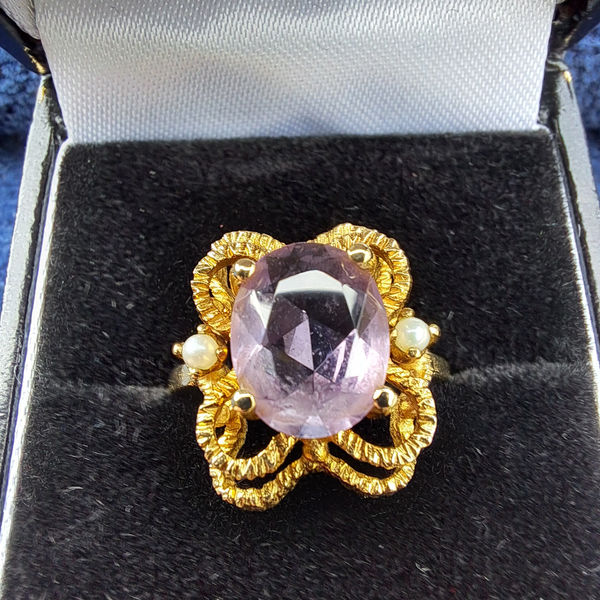 9ct Gold, Amethyst & Seed Pearl Ring