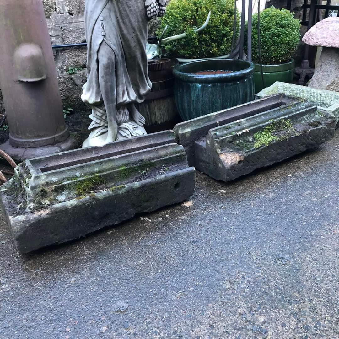 Gravestone Stand, photo 1 of 5