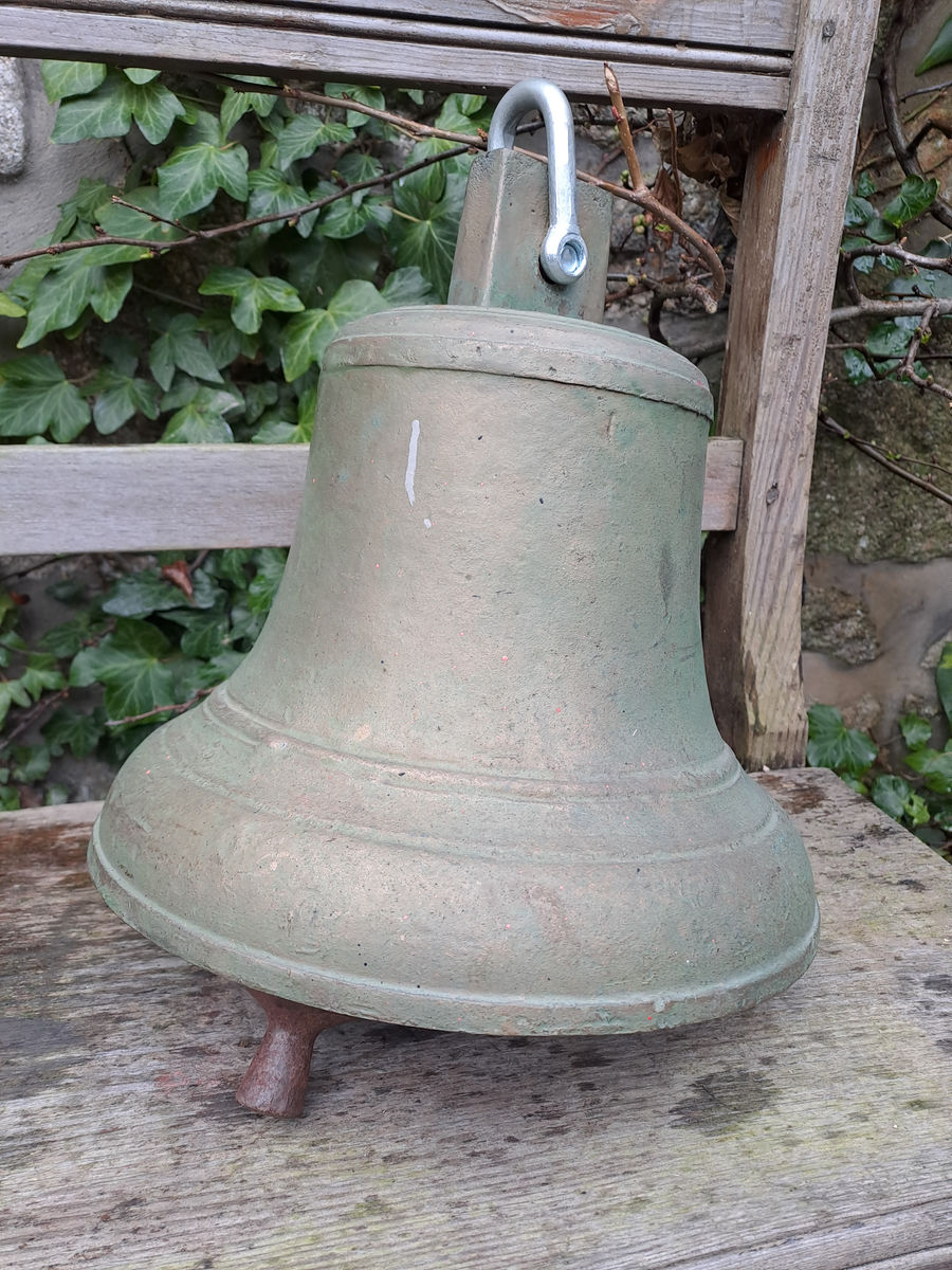 Antique Heavy Bronze Church Bell Religious , photo 1 of 5
