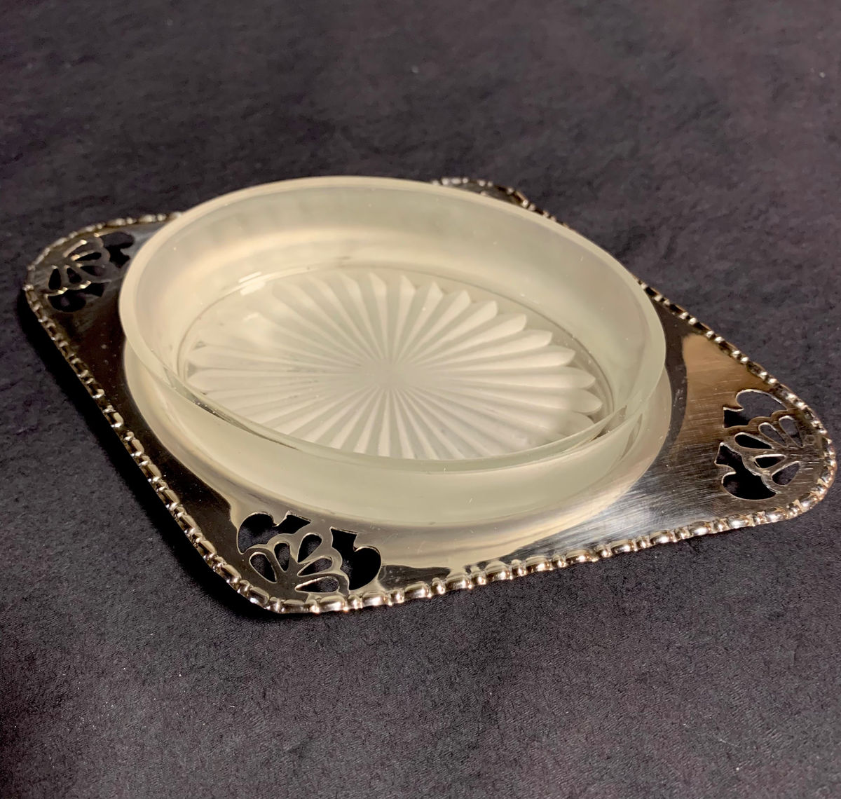 Vintage EPNS Butter Dish with Glass insert, photo 1 of 6