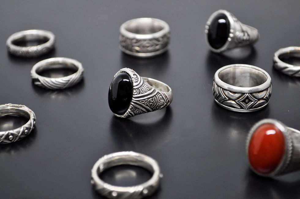Création sur mesure de bijoux à Genève pour Hommes en argent massif