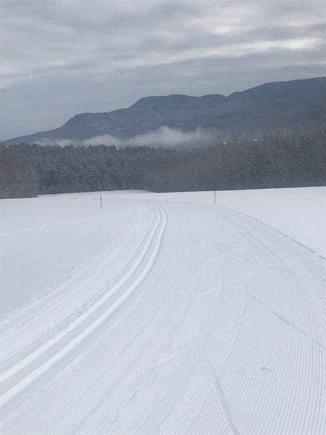 1" of fresh overnight, things skiing great, saps gonna flow