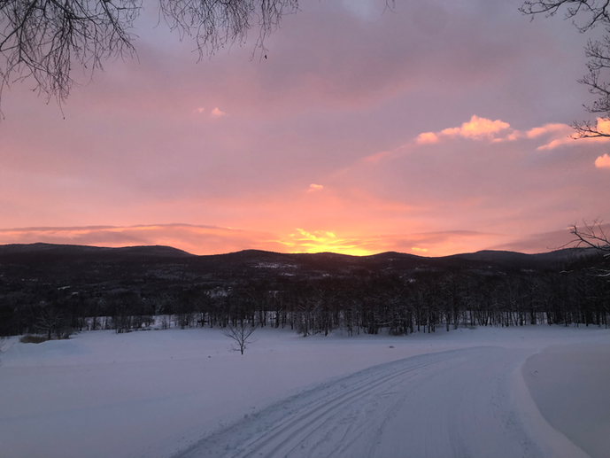 Excellent Sunday Skiing