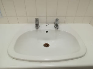 THE BIG ANOMALY OF THE TAPS