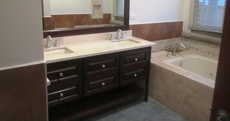Mueble de baño y espejo
