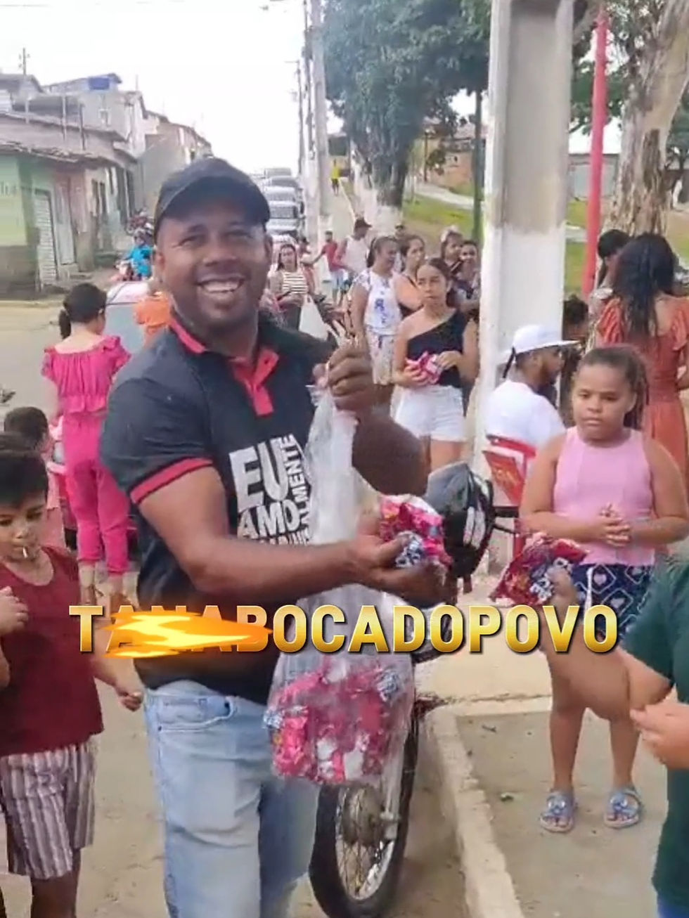 Macarani realizou a Festa da Alegria em comemoração ao Dia das Crianças.
