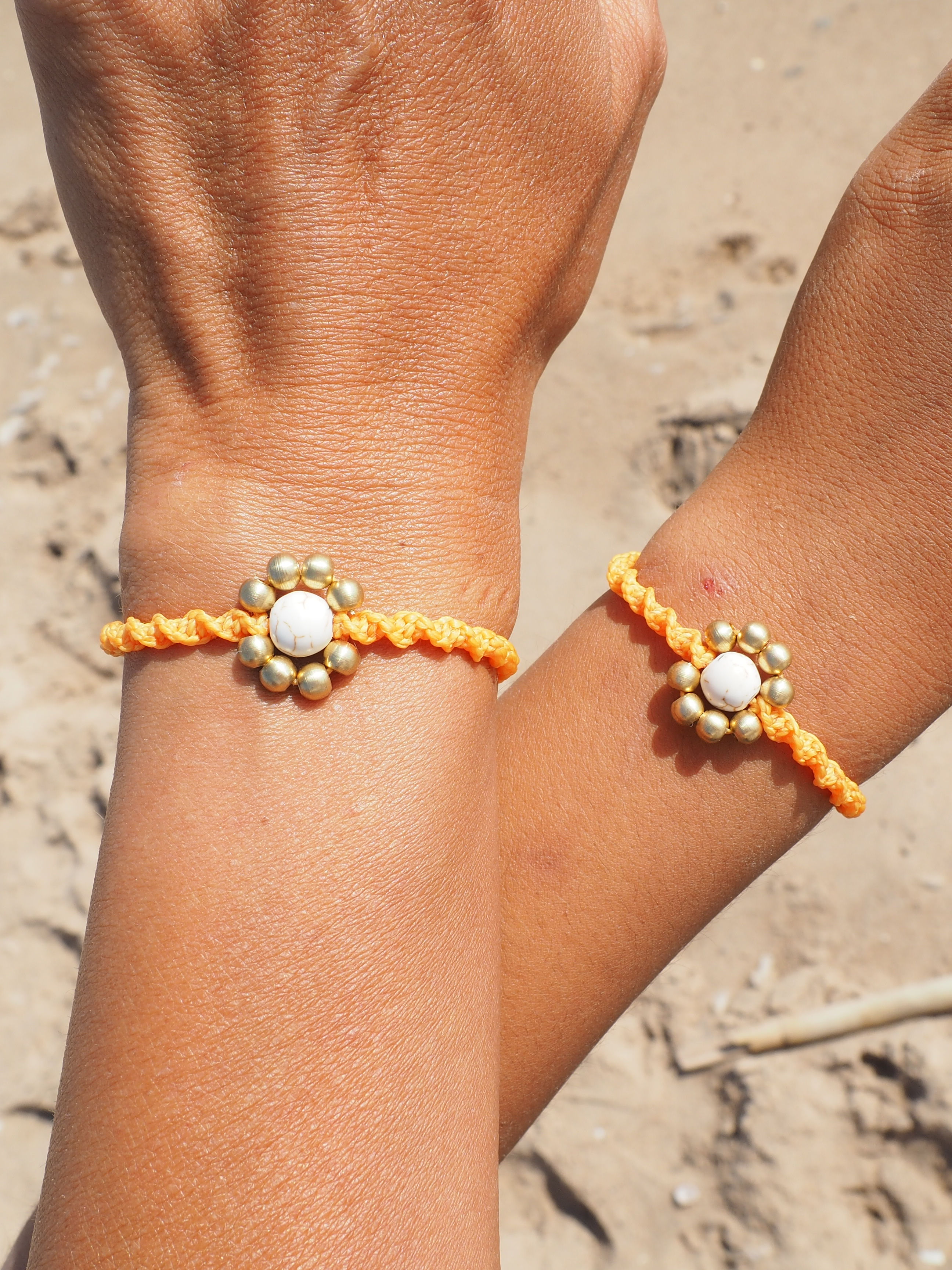 FLORA Mutter-Kind-Armband-Set | Personalisierte Makramee Armbänder