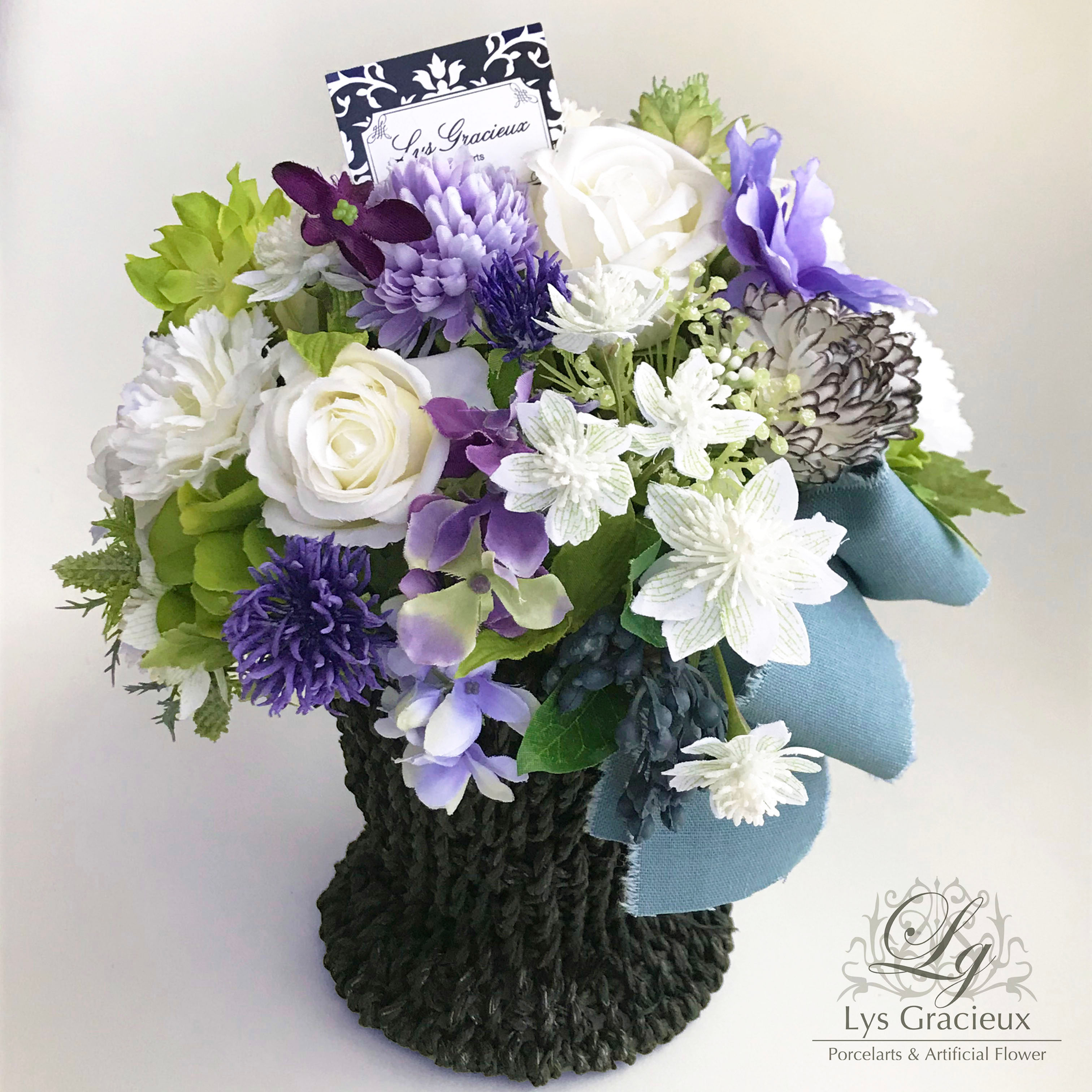 パープル×ホワイト×グリーンのナチュラルシックなバスケットアレンジ