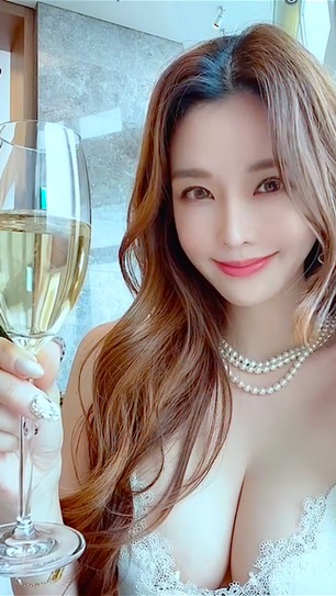 Explore your imagination , 4.00 AM.