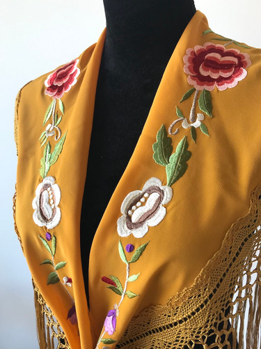 フェミニン刺繍】マントンシージョ マスタード 2way