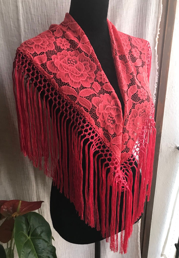 エレガンテレースマントンシージョ コラル | designer's flamenca