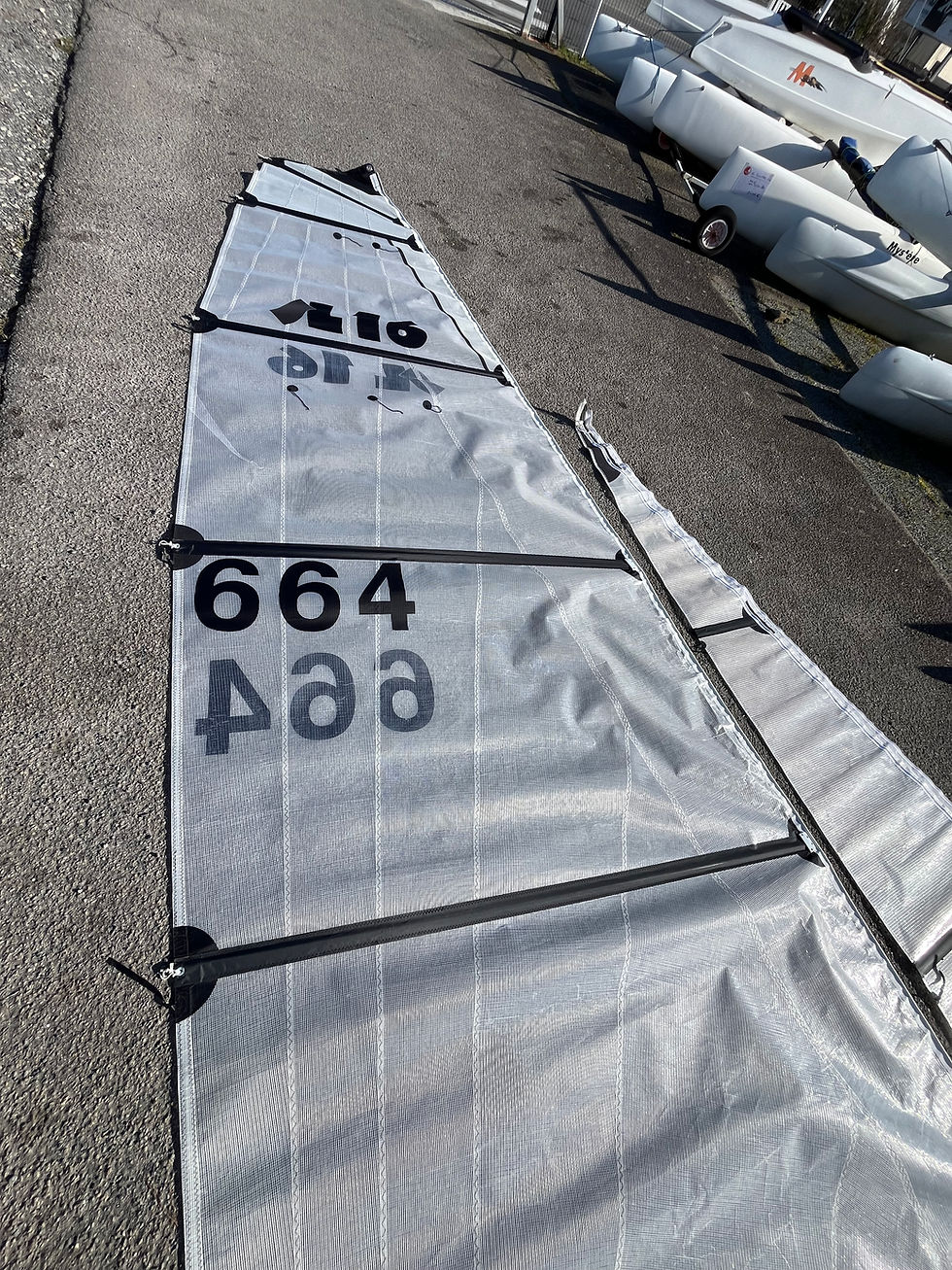 Miniature : Jeu de voile SL 16 (GV + foc) mylar