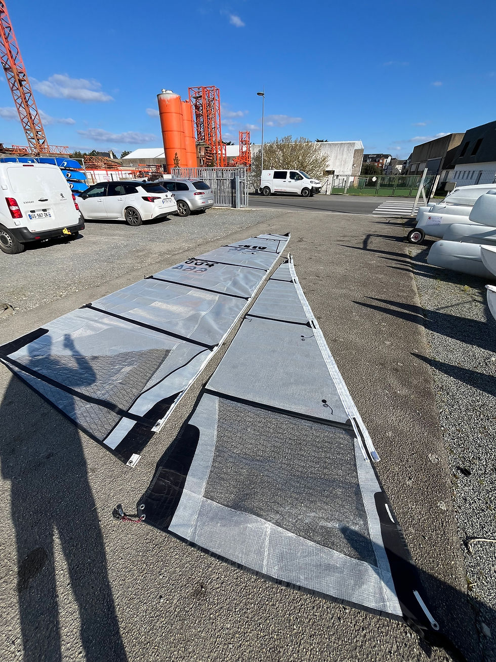 Miniature : Jeu de voile SL 16 (GV + foc) mylar