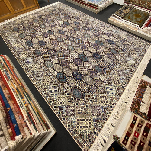 ペルシャ絨毯 189 x 293cm ナイン産 ペルシャ絨毯 ナイン産 ウール&シルク 95x130cm