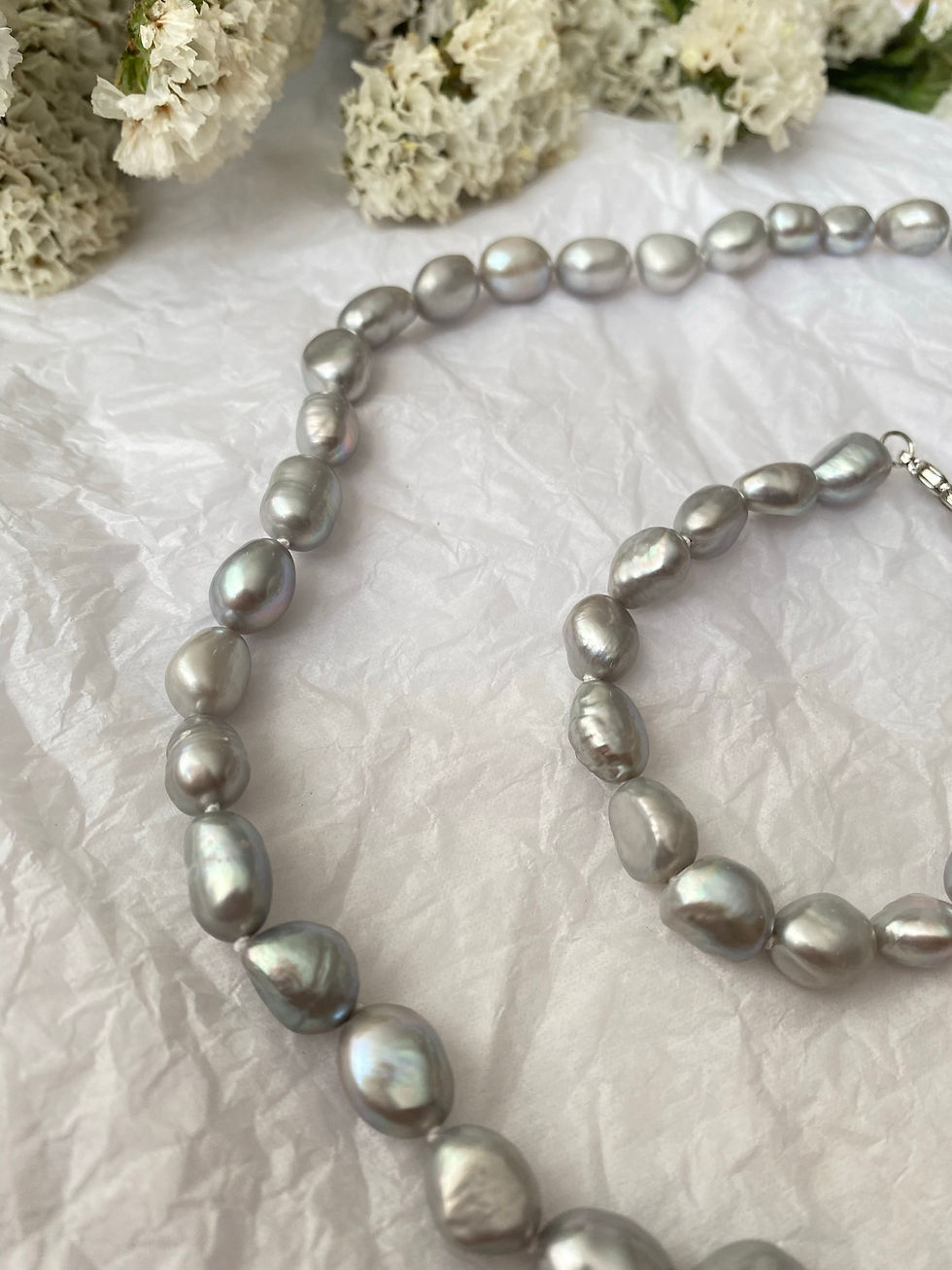 Miniatura: Conjunto de perlas grises