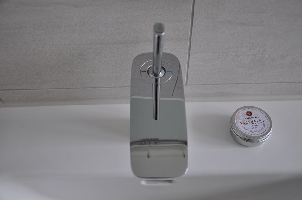 Bad in Weiss-Beige-Grau