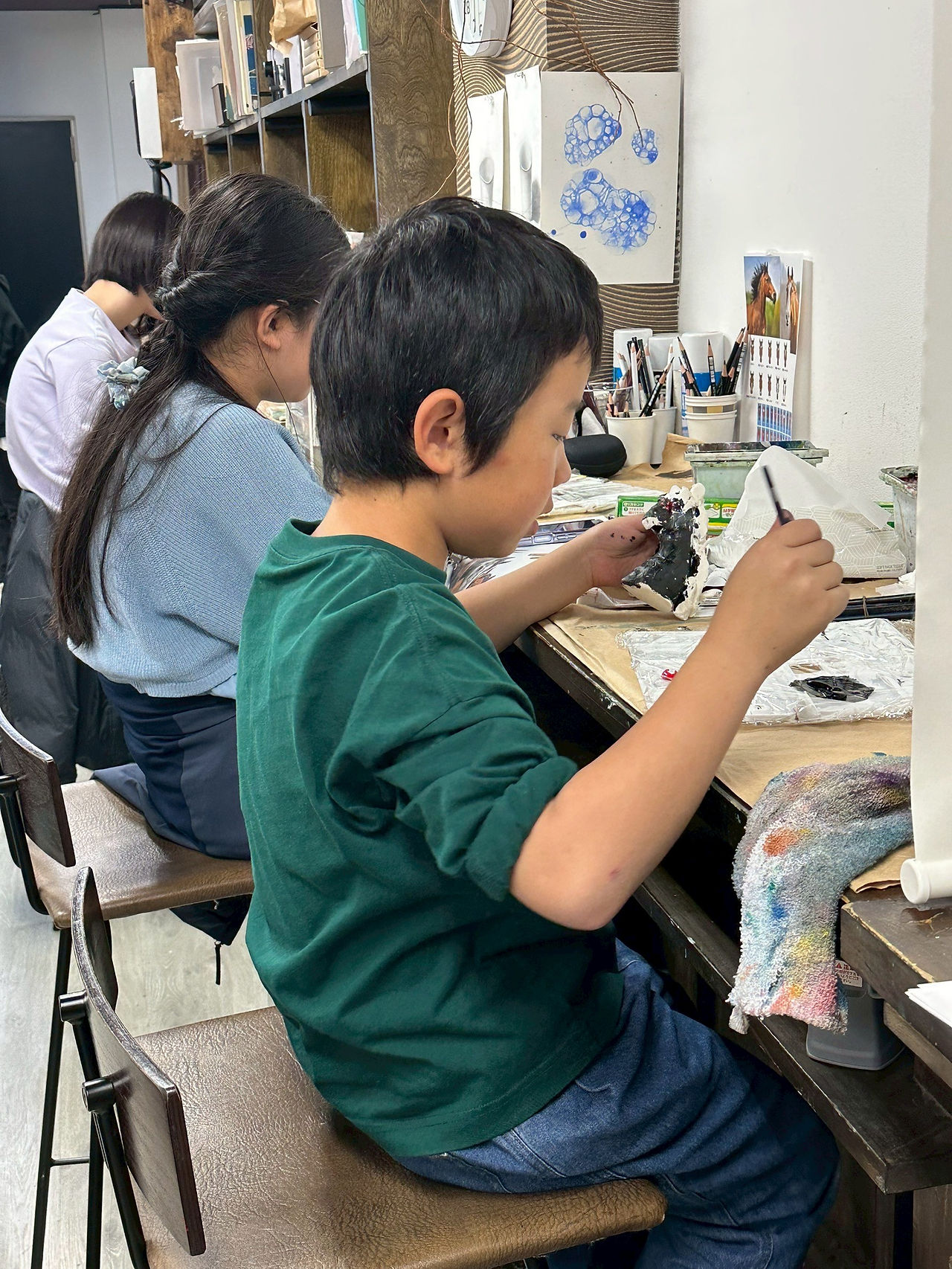 パコ絵画教室制作風景