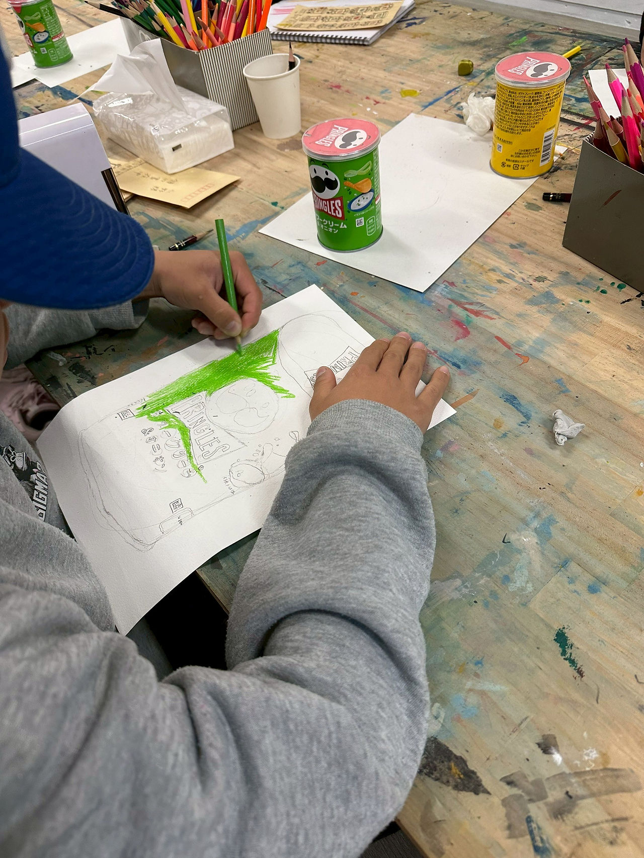 パコ絵画教室の制作風景