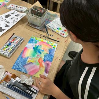 パコ絵画教室制作風景