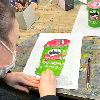 パコ絵画教室の制作風景