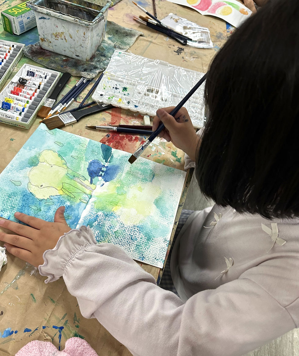 パコ絵画教室の制作風景