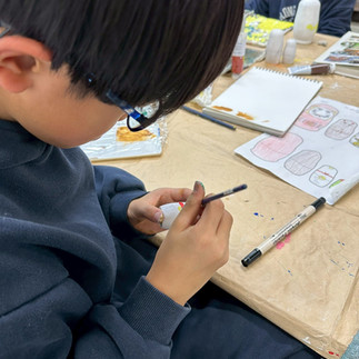 パコ絵画教室制作中