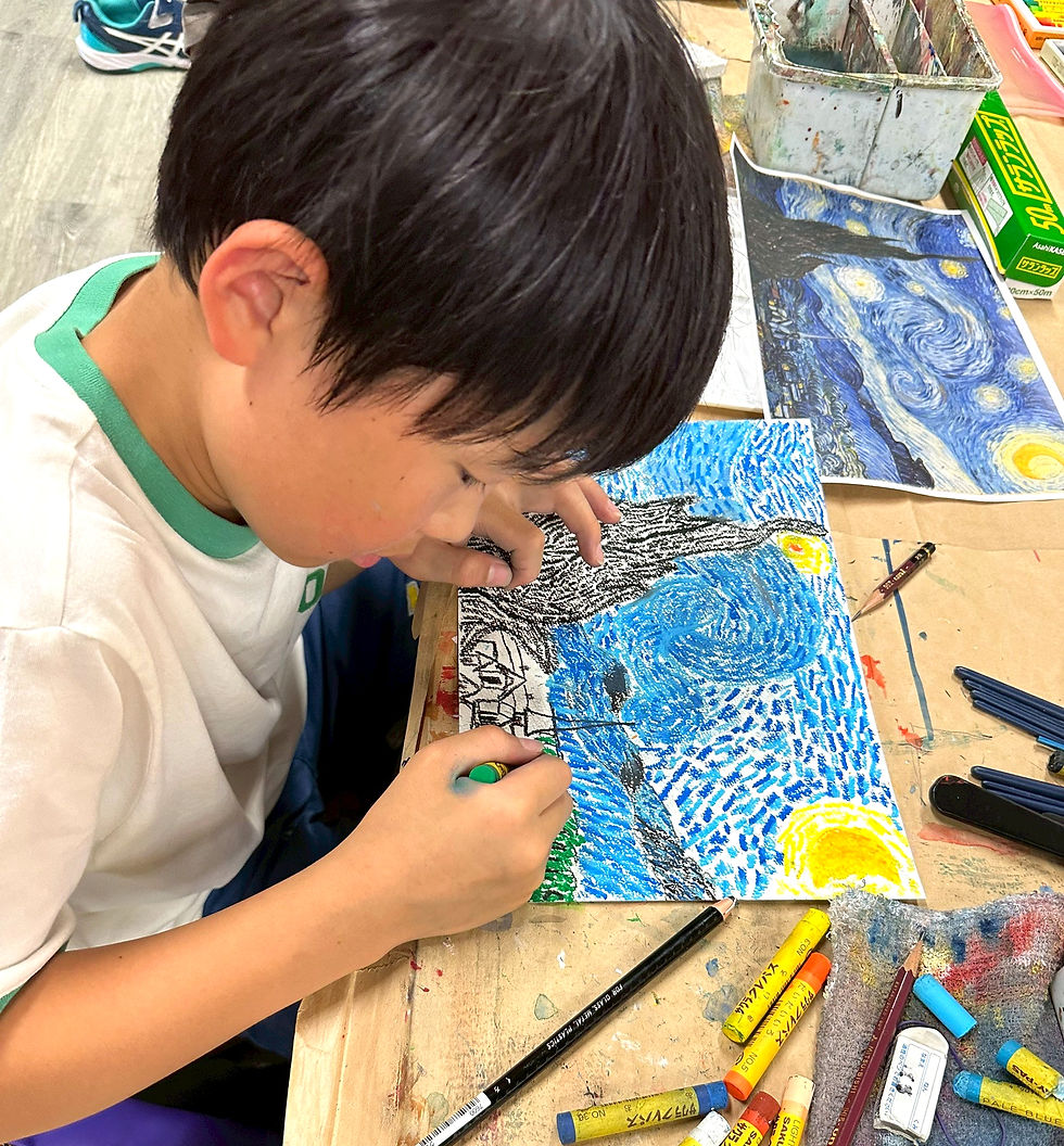 パコ絵画教室の制作風景