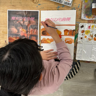 名古屋市北区大曽根のパコ絵画教室の制作風景