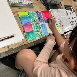 パコ絵画教室制作風景