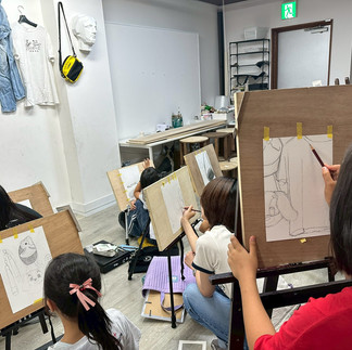 パコ絵画教室制作中