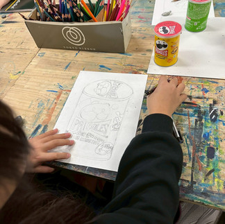 パコ絵画教室の制作風景