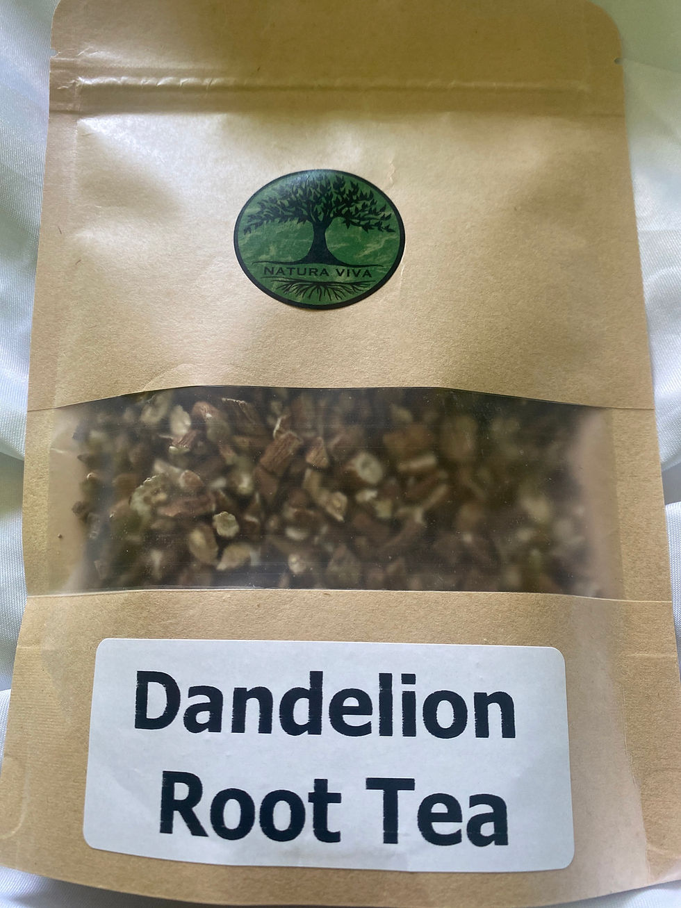 Dandelion root tea for digestion and liver support