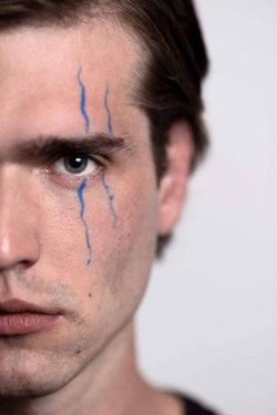 48403791_752516321791583_887153619723144