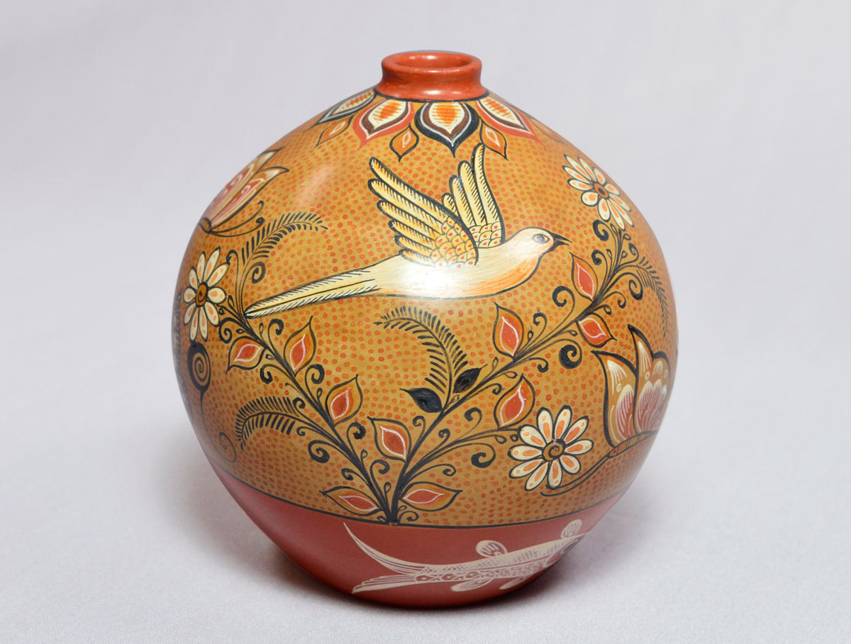 Spherical vase by Antonio Mateos Suárez