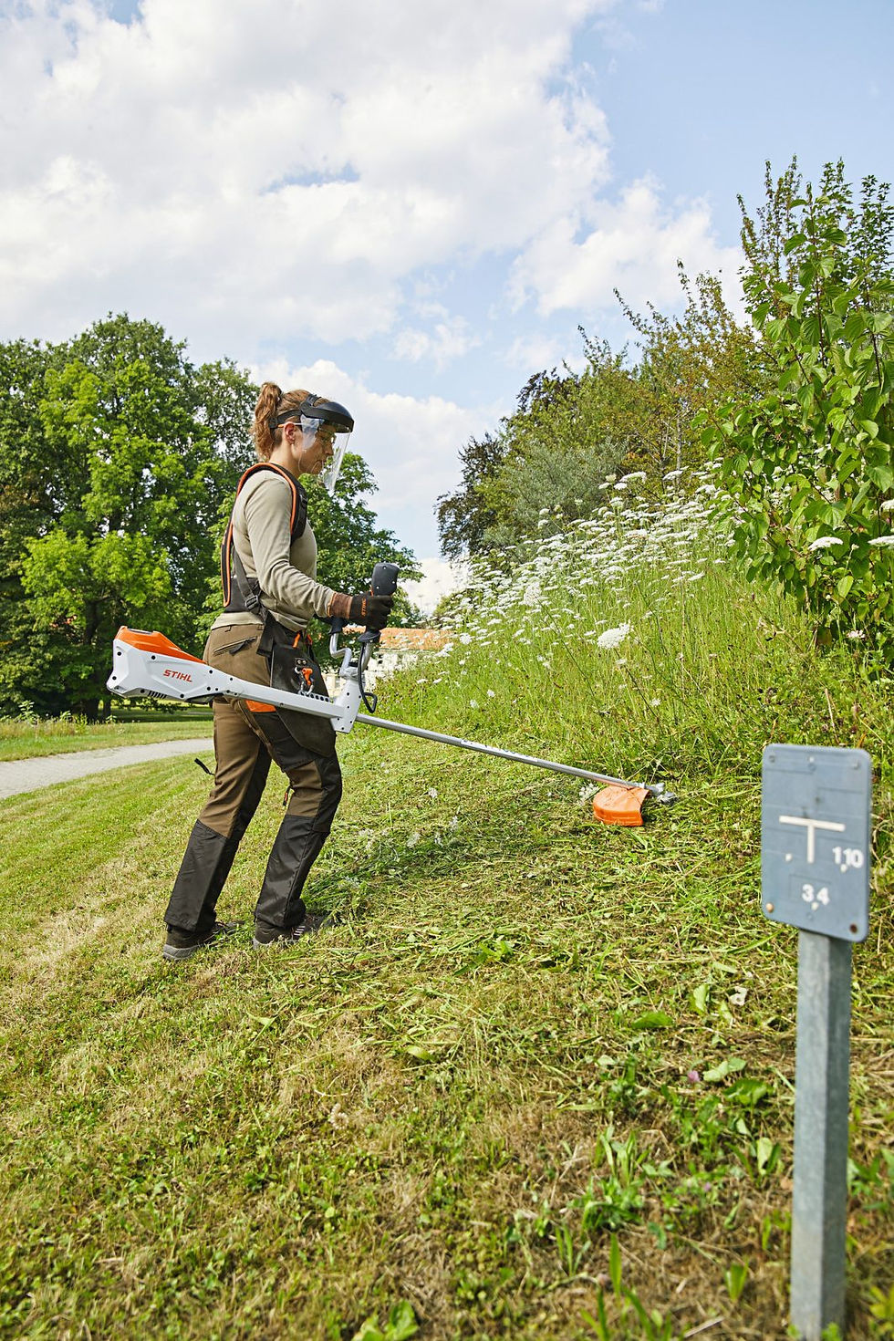 Thumbnail: Stihl FSA 135 Brushcutter