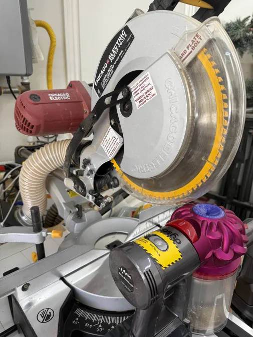 Sliding Compound Miter Saw