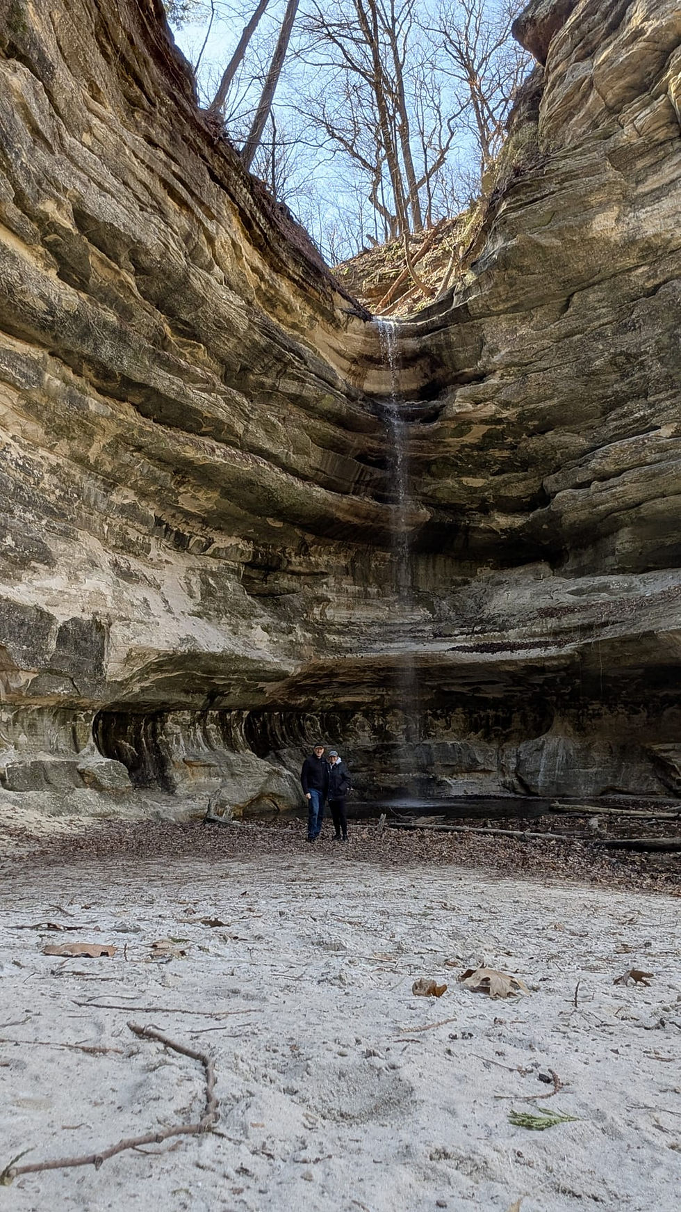 The impressive St Louis Canyon Falls at Starved Rock State Park