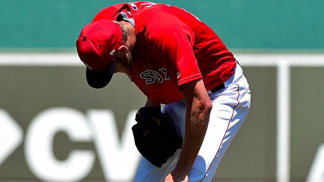 Sale hit by liner, says he'll be ready for opener