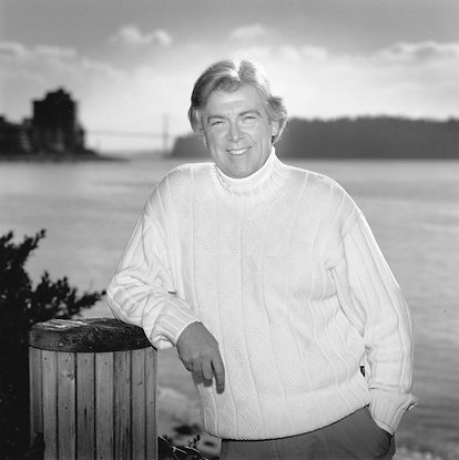 A photo of author and speaker John Quee