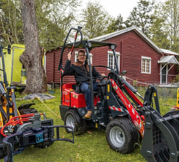 Rob Thompson, Schaffer Loaders.JPG