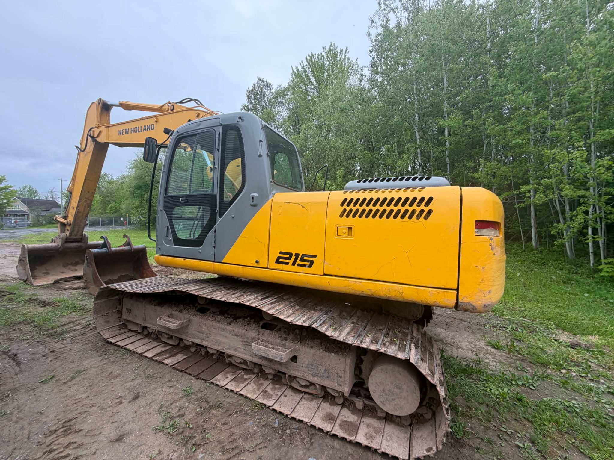 Excavatrice New Holland E215 2007