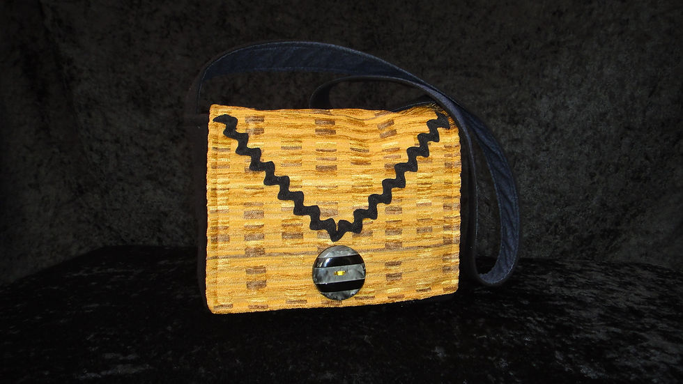 344- sac bandoulière jaune- 28€