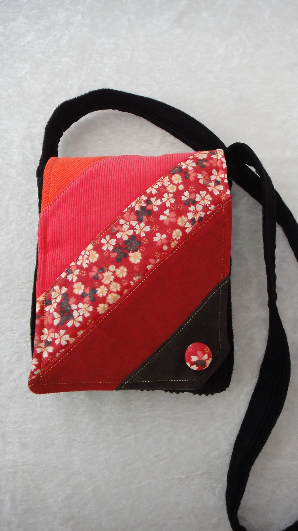 353 -sac rouge- 29€