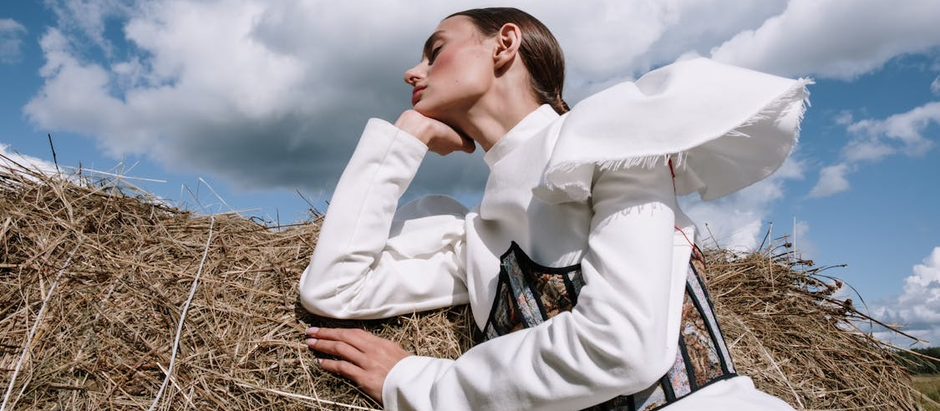 Timeless Appeal: Why Vintage Fashion Continues to Captivate Modern Style