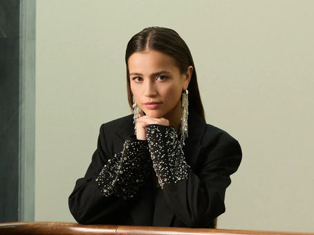 Yagmur Yüksel: Rising Star of Turkish Television and Beloved Online Icon