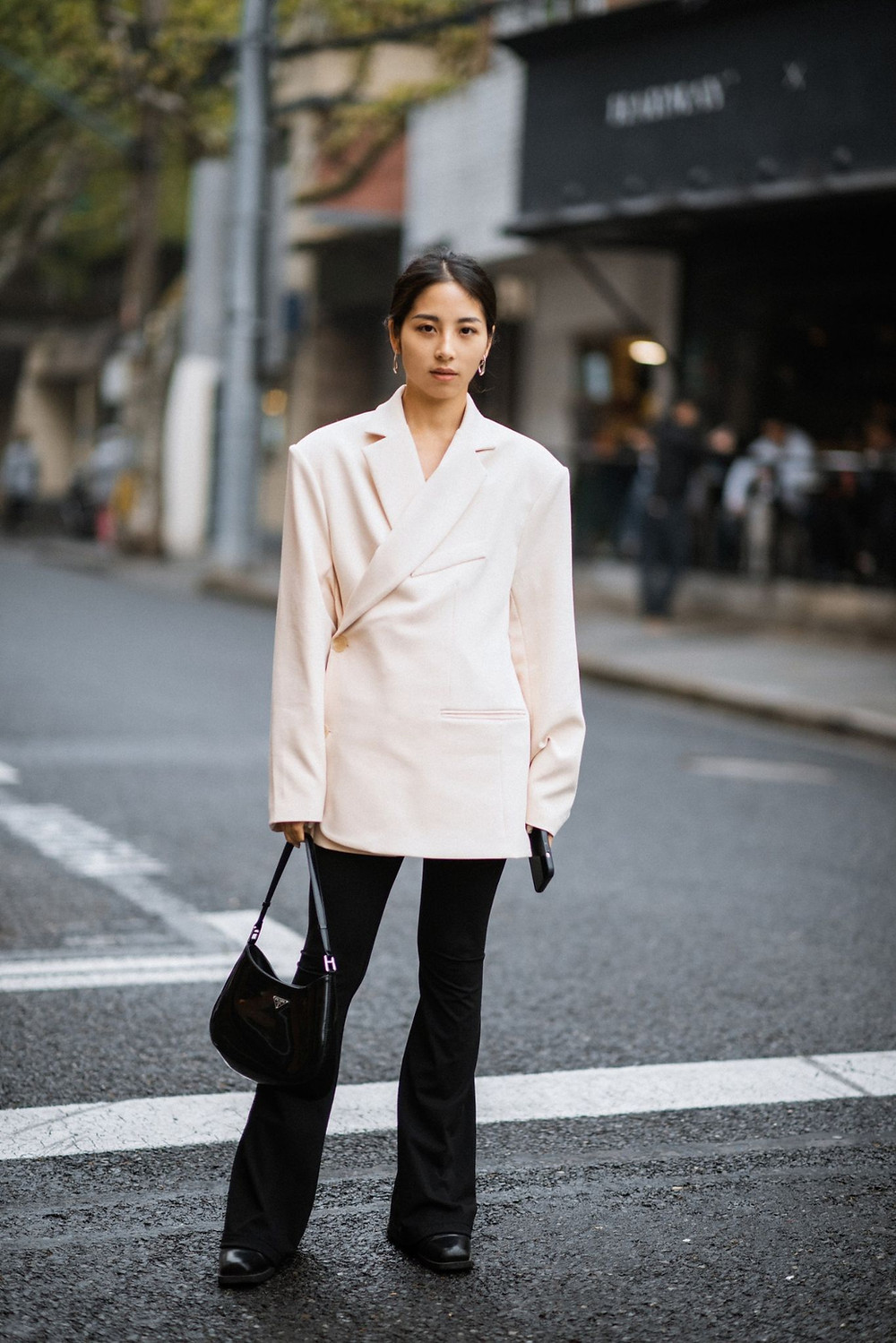 https://www.vogue.com/article/shanghai-tailoring-suits-trends-fall-2021