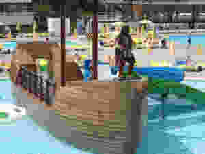 Ornamen Kapal Waterslide 3