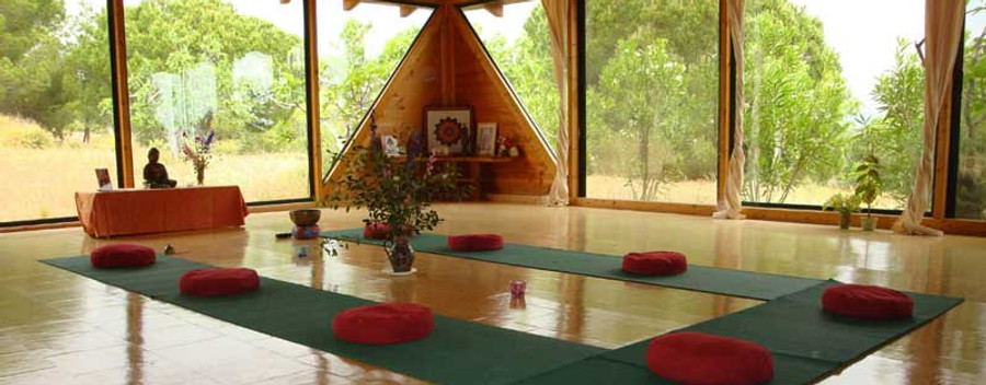 Quinta-da-Calma-Yoga-Pavillion.jpg